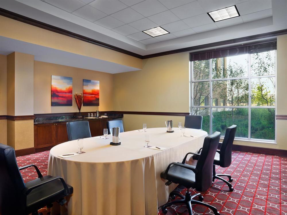 Sheraton St Paul Woodbury Hotel Экстерьер фото